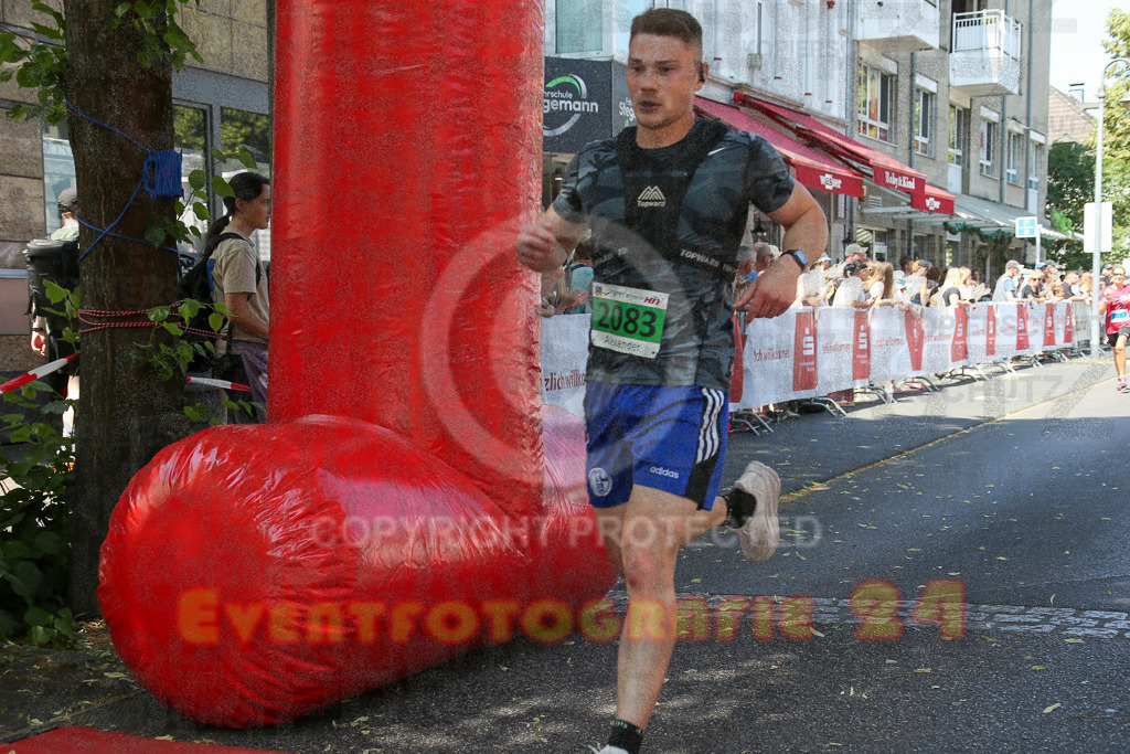 250621_1148_EX1_4068 | Sportfotografie im Rhein-Sieg Kreis, Köln, Bonn, NRW, Rheinland Pfalz, Hessen, etc. Unser Tätigkeitsfeld umfasst den Laufsport vom Volkslauf über den Marathon, Duathlon, Triathon bis zum Ultralauf wie Kölnpfad Ultra oder Schindertrail.