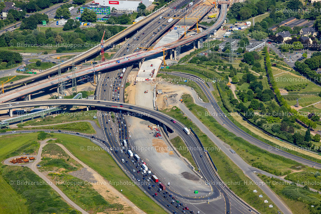 Luftbild Leverkusen-3456 | Luftbildfotografie und Luftbild Baustelle zur Erweiterung der Verkehrsführung am Autobahnkreuz der BAB A1-59 an der Straße A1 in Leverkusen Ortsteil Wiesdorf im Bundesland Nordrhein-Westfalen, Deutschland - Realisiert mit Pictrs.com