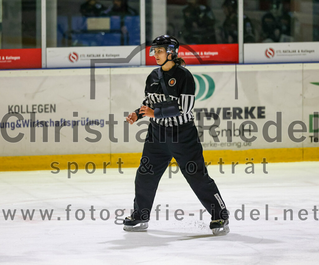 2022-11-06_002_TSV_Erding_gegen_EHC_Koenigsbrunn | Erding, Deutschland, 06.11.2022:
Eishockey, Bayernliga 2022 / 2023, 11. Spieltag, TSV Erding gegen EHC Königsbrunn, Endergebnis: 1:7

Foto: Christian Riedel / fotografie-riedel.net