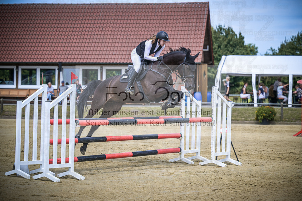 DOS_9736 | Entdecke hochwertige Reitturnierfotos von Foto Oger. Professionell, emotional und authentisch – jetzt Lieblingsmomente im Shop bestellen.Deutschlandweite Turnierfotografie. - Realisiert mit Pictrs.com