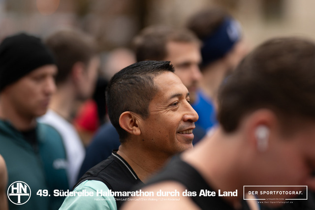 Süderelbe Halbmarathon 2025 I 09.11.2025 I Fotograf_DerSportfotograf.I 00287 | Der Sportfotograf. - Realisiert mit Pictrs.com