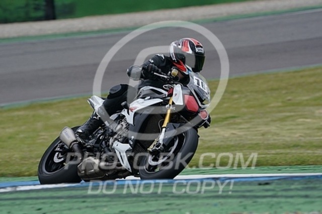 2023_05_01_PBK_29617 | Sportfotografie; SlowMotion; Video; Rennstrecke; Hafeneger; Speer; Racing; RSE; BMW; CBO; Trackday; Motorsportarena; Hockenheimring; Brno; Most; Barcelona; Valencia