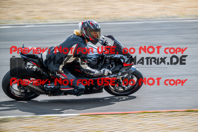 MaZZes_FotoMatrix_230719_1862 | GRUEN