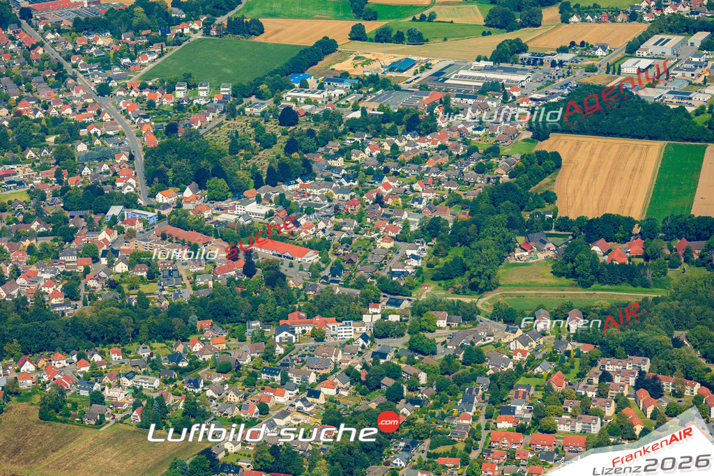 Übersichts Bild Enger - Die Luftaufnahme wurde 2025 vom UL-Flugzeug heraus erstellt ( keine Drohnenaufnahme ) - Hochauflösende Luftaufnahme - für Wandbilder und großformatige Ausdrucke geeignet. Das besondere Geschenk!Hier alle&nbsp;Infos zur Lizenzierung der LuftaufnahmeWir fliegen auch dieses Jahr wieder in Ihre Region um Luftbilder zu erstellen.- Luftbild anfragen