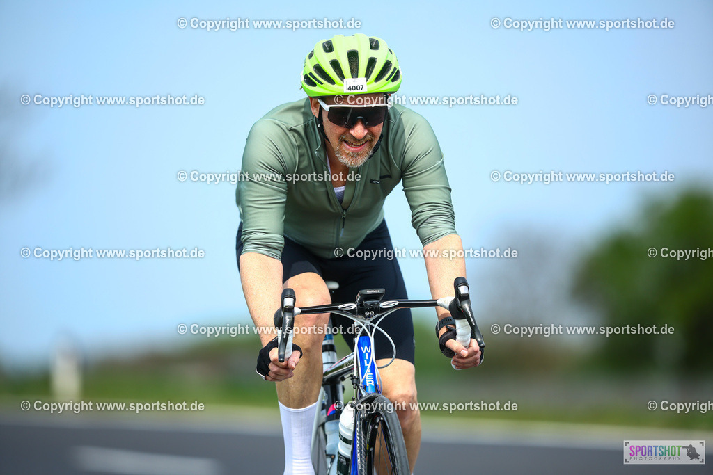 755_TRA56903 | Neusiedlersee Radmarathon 2026@sportshot_your_pictrs #yourpictures#roadtowm2029 #nrm #neusiedlerseeradmarathon #neusiedlersee #neusiedlerseetourismus #burgenland #mörbisch #nrm26 #burgenlandtourismus #voglundco #poweredbyburgenlandtourismus #radsport #rad #marathon #ucigranfondo #visitburgenland #ucigranfondoworldseries