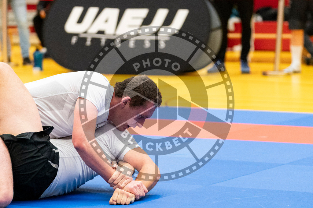 20231118PBB13652 | Fighters compete during the AJP Tour 600 Frankfurt Championship in Frankfurt/Main, Germany, on November 18, 2023.