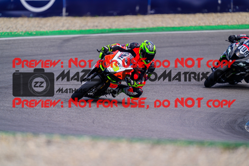 MaZZes_FotoMatrix_240615_1512 | WEISS