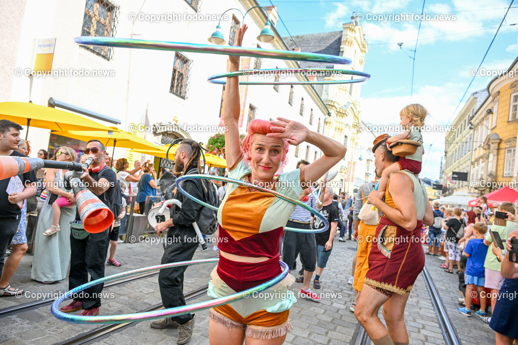 Pflasterspektakel_ 35. Linzer Pflasterspektakel 2023_ 19.07.2023-19 | 19.07.2023, Linz, AUT, 35. Linzer Pflasterspektakel 2023, im Bild diverse Kuenstler