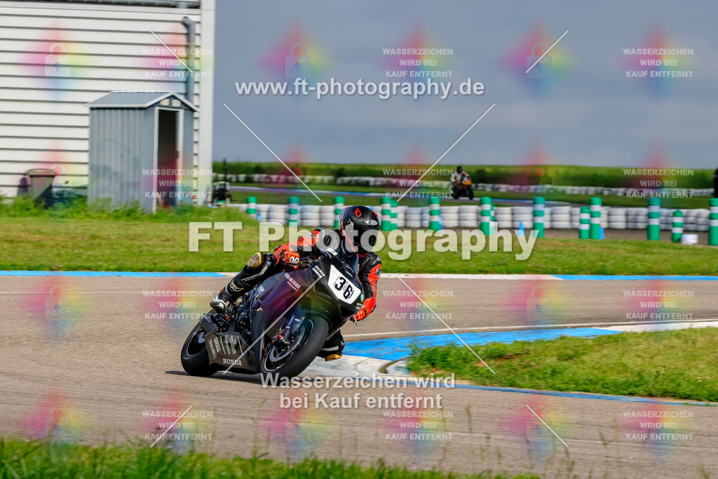 MotoTeam-8270 | Hier findet Ihr Bilder von Touristenfahrten auf der Nürburgring Nordschleife oder von anderen Veranstaltungen die ich besucht habe. Viel Spass beim Durch Schauen 