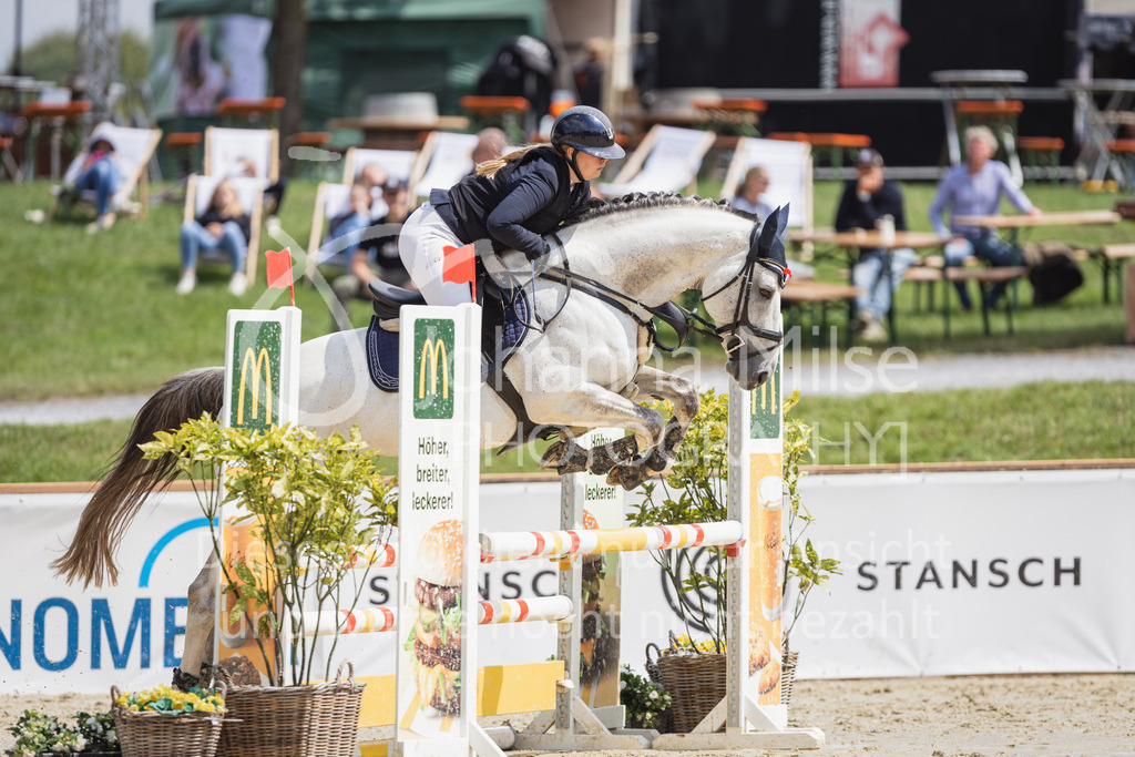 230728_BHO_A1-Stil-1-217 | Deine schönsten Turniermomente als professionelle Fotos! Entdecke hochwertige Pferdesport-Fotografie im Online-Shop. Jetzt Fotos finden & bestellen!