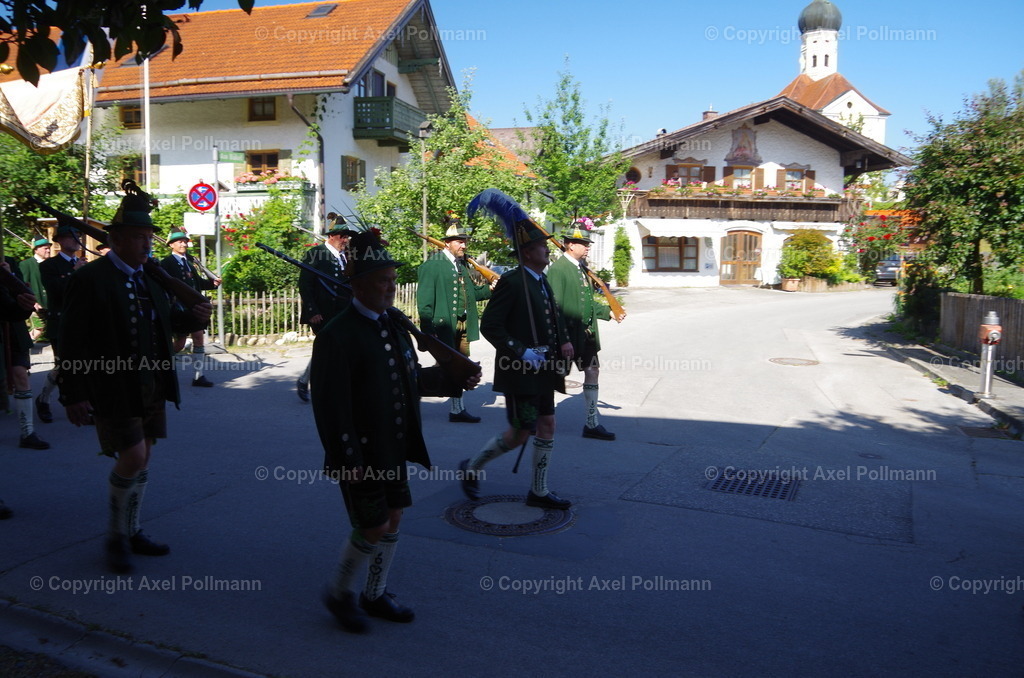 IMGP5292 | fotografiert von Axel PollmannLeonhardi Wallfahrt Benediktbeuern und Murnau, Fronleichnam, Fasching, Landschaft im Loisachtal und Benediktbeuern  - Realisiert mit Pictrs.com