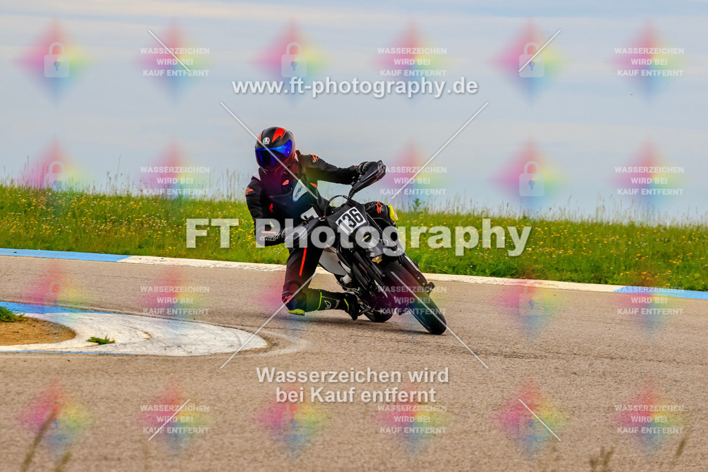 MotoTeam-2588 | Hier findet Ihr Bilder von Touristenfahrten auf der Nürburgring Nordschleife oder von anderen Veranstaltungen die ich besucht habe. Viel Spass beim Durch Schauen 