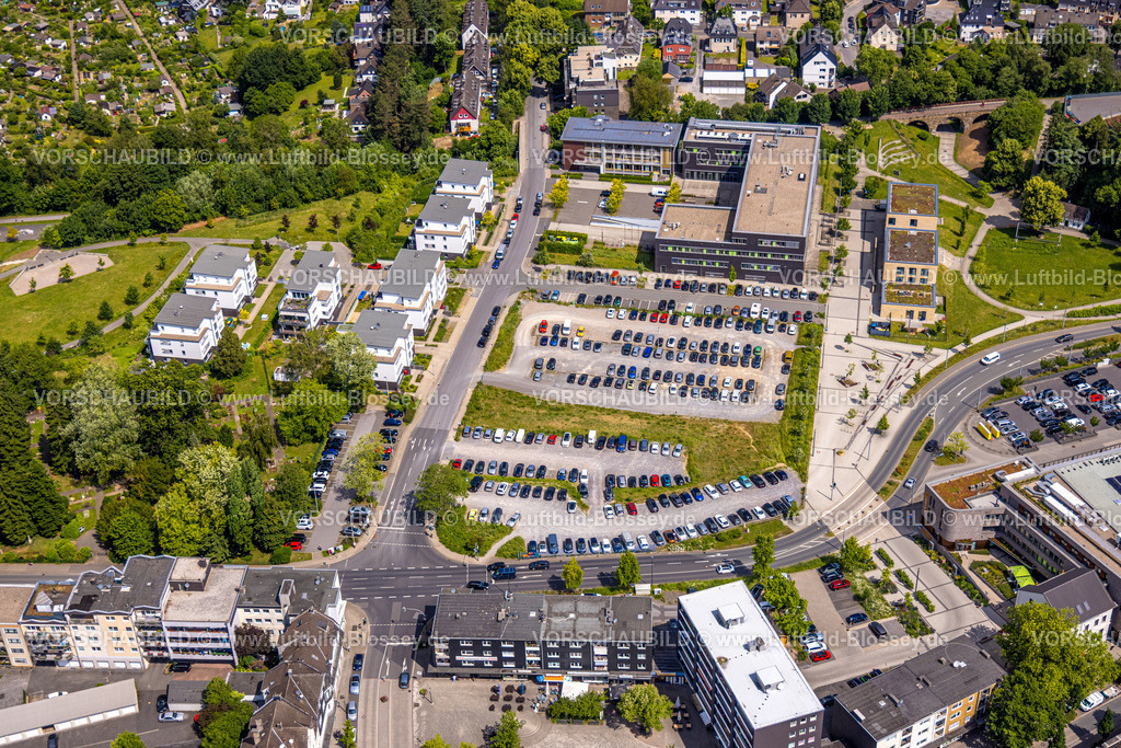 Heiligenhaus250601191 | Luftbild, Campus Velbert/Heiligenhaus Hochschule und Parkplätze, Neubau Wohngebiet Am Thormälenpark, Leubeck, Heiligenhaus, Ruhrgebiet, Nordrhein-Westfalen, Deutschland