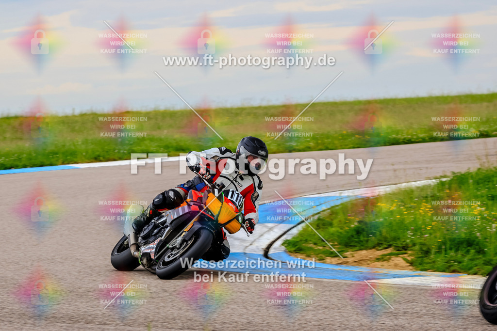 MotoTeam-2034 | Hier findet Ihr Bilder von Touristenfahrten auf der Nürburgring Nordschleife oder von anderen Veranstaltungen die ich besucht habe. Viel Spass beim Durch Schauen 