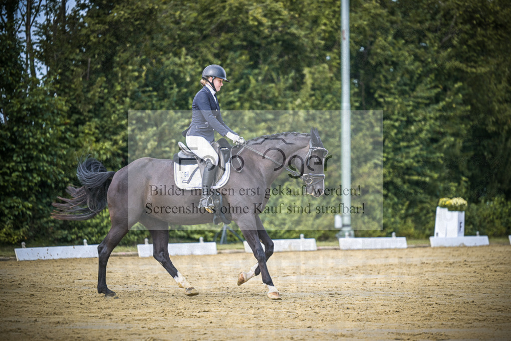 DOS_5848 | Entdecke hochwertige Reitturnierfotos von Foto Oger. Professionell, emotional und authentisch – jetzt Lieblingsmomente im Shop bestellen.Deutschlandweite Turnierfotografie. - Realisiert mit Pictrs.com