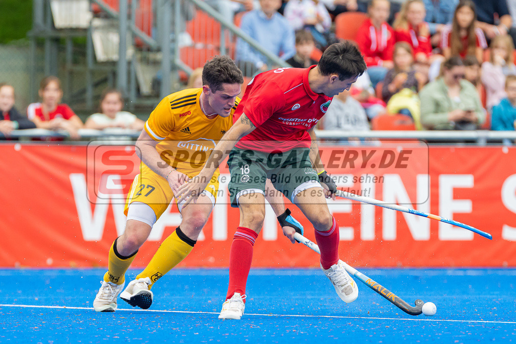 HK_20230507_107987 | 1. Bundesliaga Herren Creefelder HTC - Harvestehuder THC  am 7.5.2023 Crefelder HTC ( CHTC ), Krefeld  , Hasun Xaver ( Harvestehuder THC #27 ) , Martin Ignacio Ferreiro ( Crefelder HTC #18 )