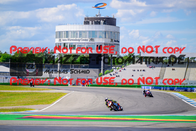 MaZZes_FotoMatrix_240615_8552 | WEISS