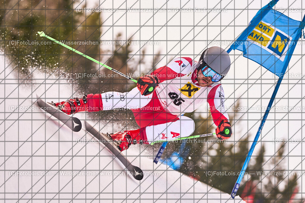 ALP1221_MastersCup-RTL-II_LKHF_Riesenhuber Florian | NÖ Raiffeisen MastersCup, Jugend - Damen - Herren, Riesentorlauf-Rennen 2 auf der Fuchswaldpiste in Lackenhof am Ötscher, durchführender Verein: Schiklub Lackenhof, So 9. Februar 2025.