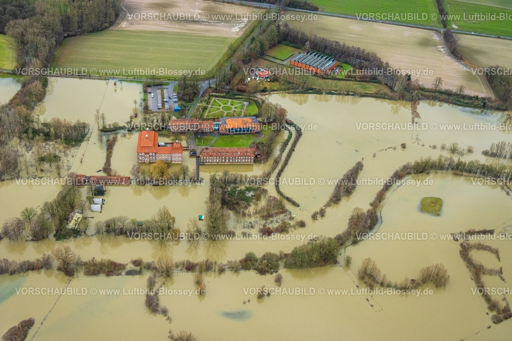 Hamm231201008 | Luftbild vom Hochwasser der Lippe, Weihnachtshochwasser 2023, Fluss Lippe tritt nach starken Regenfällen über die Ufer, Überschwemmungsgebiet Lippeaue Oberwerrieser Mersch am Schloss Oberwerries, Uentrop, Hamm, Ruhrgebiet, Nordrhein-Westfalen, Deutschland