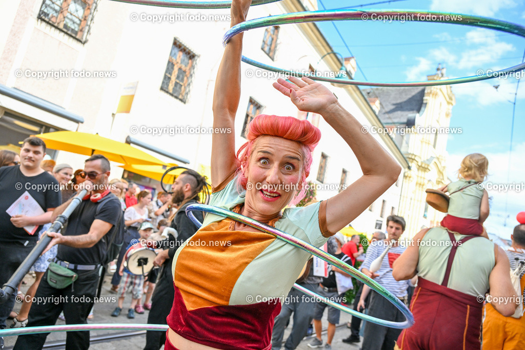 Pflasterspektakel_ 35. Linzer Pflasterspektakel 2023_ 19.07.2023-20 | 19.07.2023, Linz, AUT, 35. Linzer Pflasterspektakel 2023, im Bild diverse Kuenstler