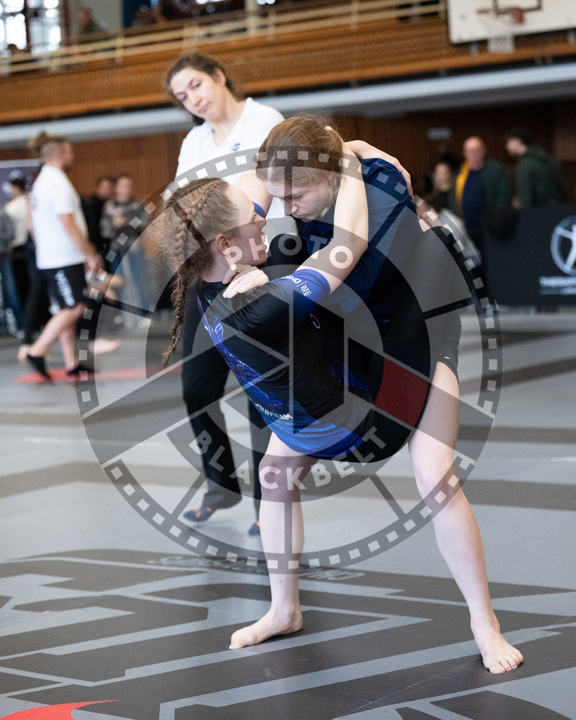 20251129PBB8076 | Fighters compete during the luta livre competition ILLCS XI winter edition on November 29, 2025 in Hannover, Germany.
