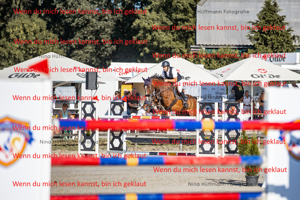 BK1A8671 | Turnierbilder Turnierfotos Nina Hüffmann Turnierfotografie Pferdefotografie Tierzeichnung Haustierzeichnung Pferdezeichnung Hundezeichnung Videograf  - Realisiert mit Pictrs.com