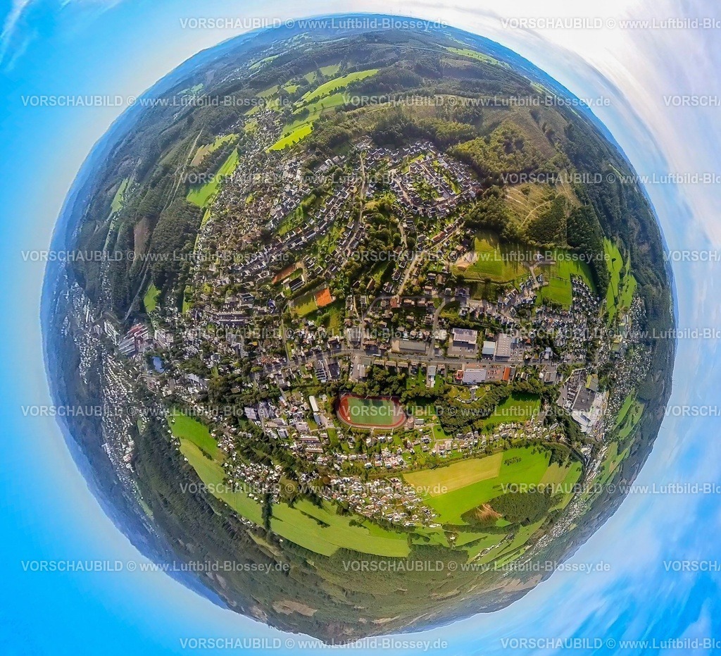 Kreuztal230990396Eichen | Luftbild, Ortsansicht Ortsteil Eichen, Erdkugel, Fisheye Aufnahme, Fischaugen Aufnahme, 360 Grad Aufnahme, tiny world, Eichen, Kreuztal, Sauerland, Nordrhein-Westfalen, Deutschland