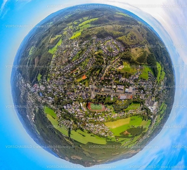 Kreuztal230990396Eichen | Luftbild, Ortsansicht Ortsteil Eichen, Erdkugel, Fisheye Aufnahme, Fischaugen Aufnahme, 360 Grad Aufnahme, tiny world, Eichen, Kreuztal, Sauerland, Nordrhein-Westfalen, Deutschland