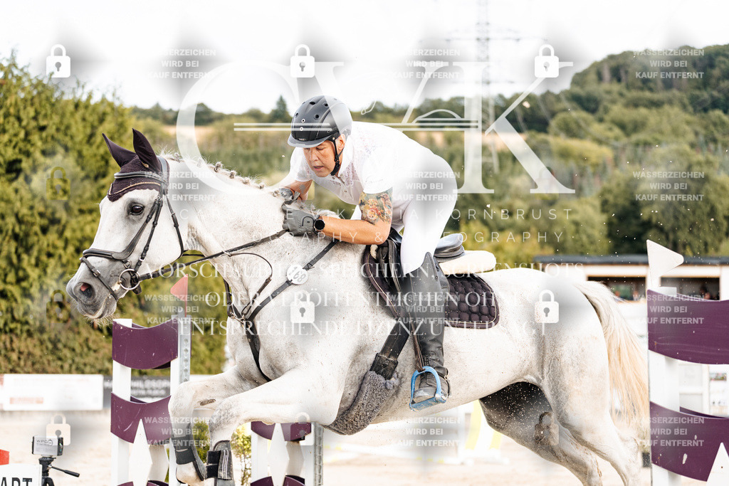 CK902442 | Turnierfotografie Pferdefotografie Trier Rheinland-Pfalz Pferdesport Reitsport Tierfotografie Sportfotografie Pferdevideo Pferdevideografie Equestrianvideography equestrianphotography  - Realisiert mit Pictrs.com