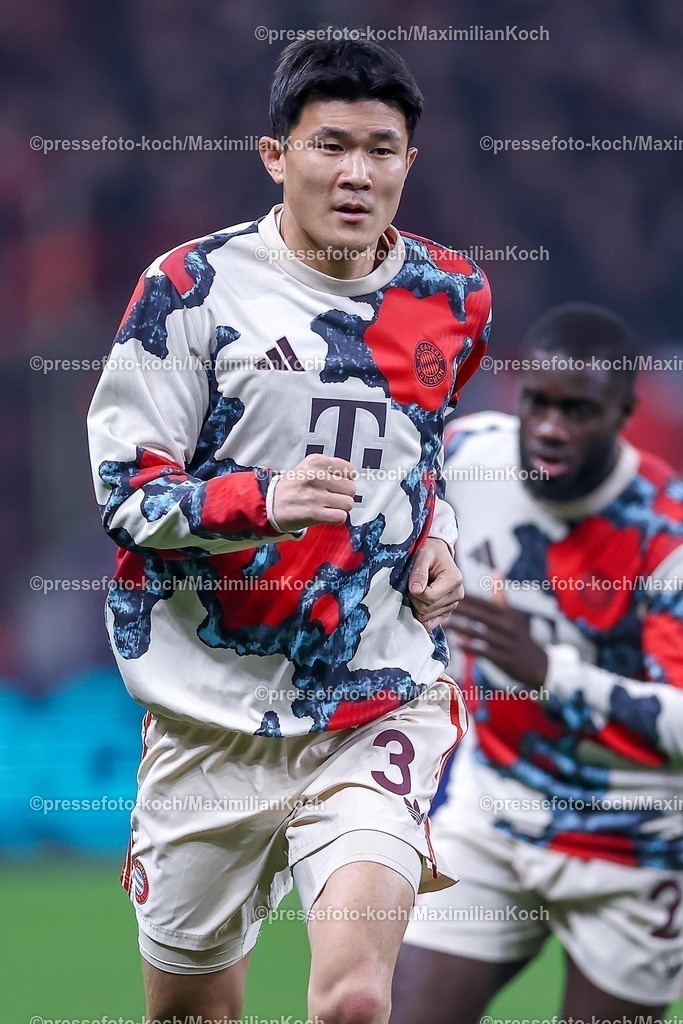 UCL11032502152 | 11.03.2025, Fußball, UEFA Champions League, Bayer 04 Leverkusen - FC Bayern München, Achtelfinale Rückspiel, BayArena, Saison 2024 2025: Min-jae Kim (FC Bayern #3)DFB regulations prohibit any use of photographs as image sequences and or quasi-video.