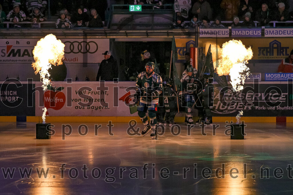 2026-01-18_035_TSV_Erding_gegen_Selber_Woelfe | Erding, Deutschland, 18.01.2026:Eishockey, Oberliga Süd 2025 / 2026, 38. Spieltag, TSV Erding gegen Selber Wölfe, Endergebnis: 2:3 n.V.Foto: Christian Riedel / fotografie-riedel.net