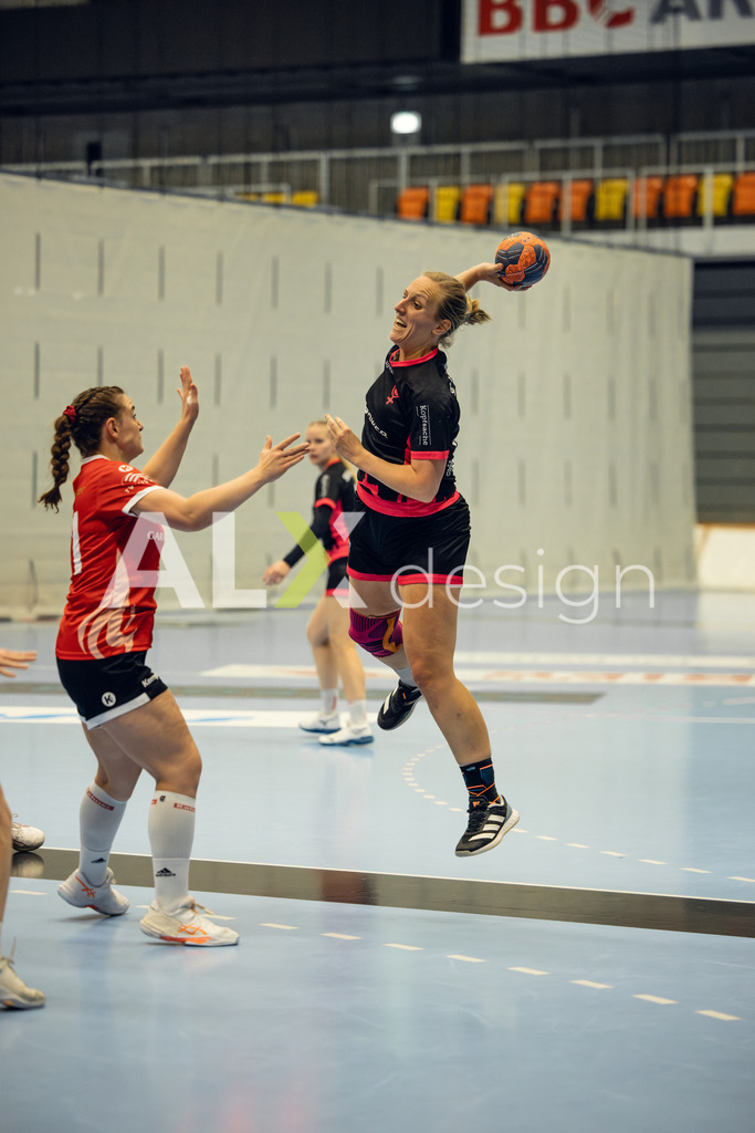 Handball I Frauen I Saison 2025-2026 I Frauen 2. Liga I 8. Spieltag I SG Schaffhausen - SG Red Dragons Uster I 23.11.2025 | Hochwertige Sportfotos kaufen & lizenzieren für Medien, Vereine, Agenturen & Sportler:innen. Entdecke professionelle Sportfotografie im Bildshop von Alexander Franzen. - Realisiert mit Pictrs.com