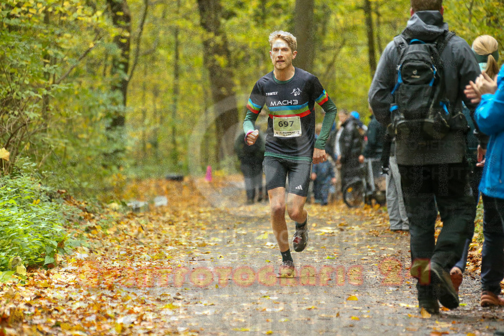 251026_1208_EX1_9895 | Sportfotografie im Rhein-Sieg Kreis, Köln, Bonn, NRW, Rheinland Pfalz, Hessen, etc. Unser Tätigkeitsfeld umfasst den Laufsport vom Volkslauf über den Marathon, Duathlon, Triathon bis zum Ultralauf wie Kölnpfad Ultra oder Schindertrail.