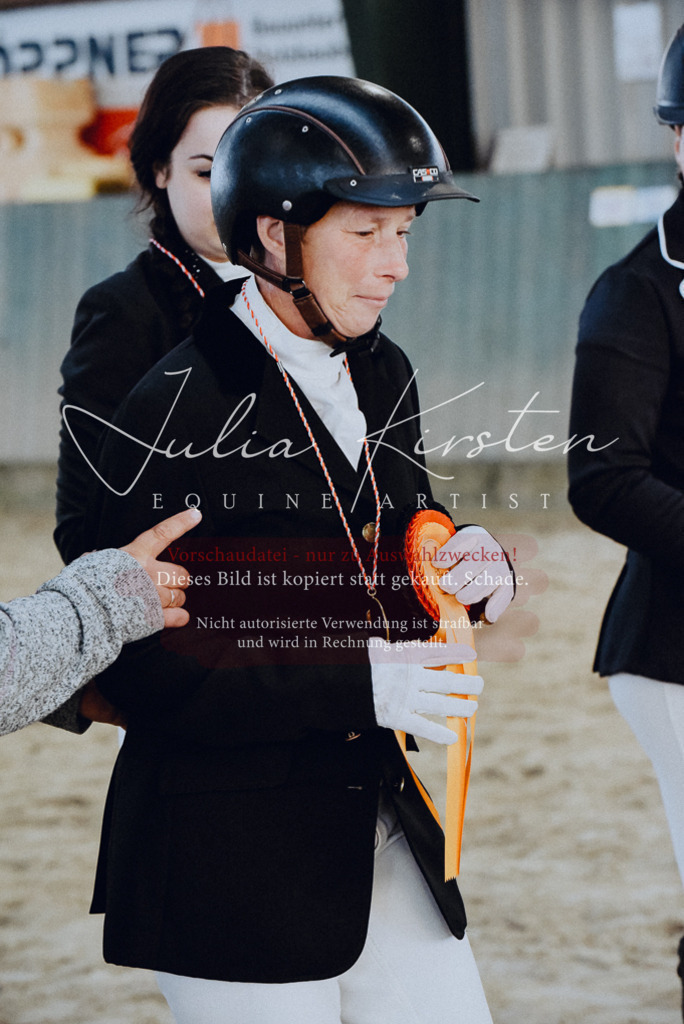 DSC_7388 | Pferde- und Turnierfotografie in Westsachsen. Pferdeportraits, Auftragszeichnungen und intuitive Kunst.
