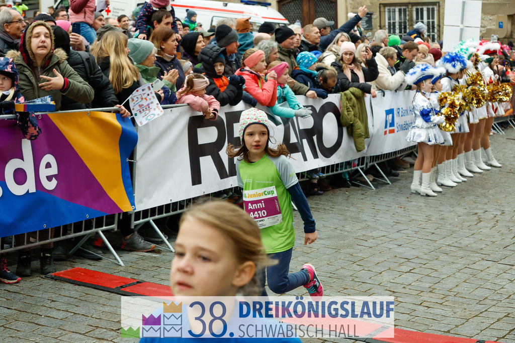 400m AOK Junior Cup | 3 Koenigslauf 2024 400m AOK Junior Cup - Realisiert mit Pictrs.com
