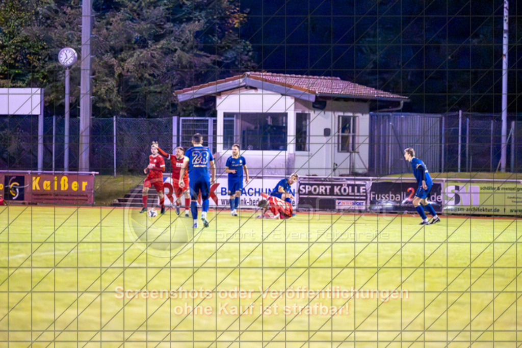 20251002_194138_0010 | #,1.FC Donzdorf (rot) vs. FV Faurndau (blau), Fußball, Bezirkspokal - Bezirk Neckar/Fils, 04. Runde, Saison 2025/2026, Rasenplatz Lautertal Stadion, Süßener Straße 16, 73072 Donzdorf, 02.10.2025 - 19:30 Uhr,Foto: PhotoPeet-Sportfotografie/Peter Harich