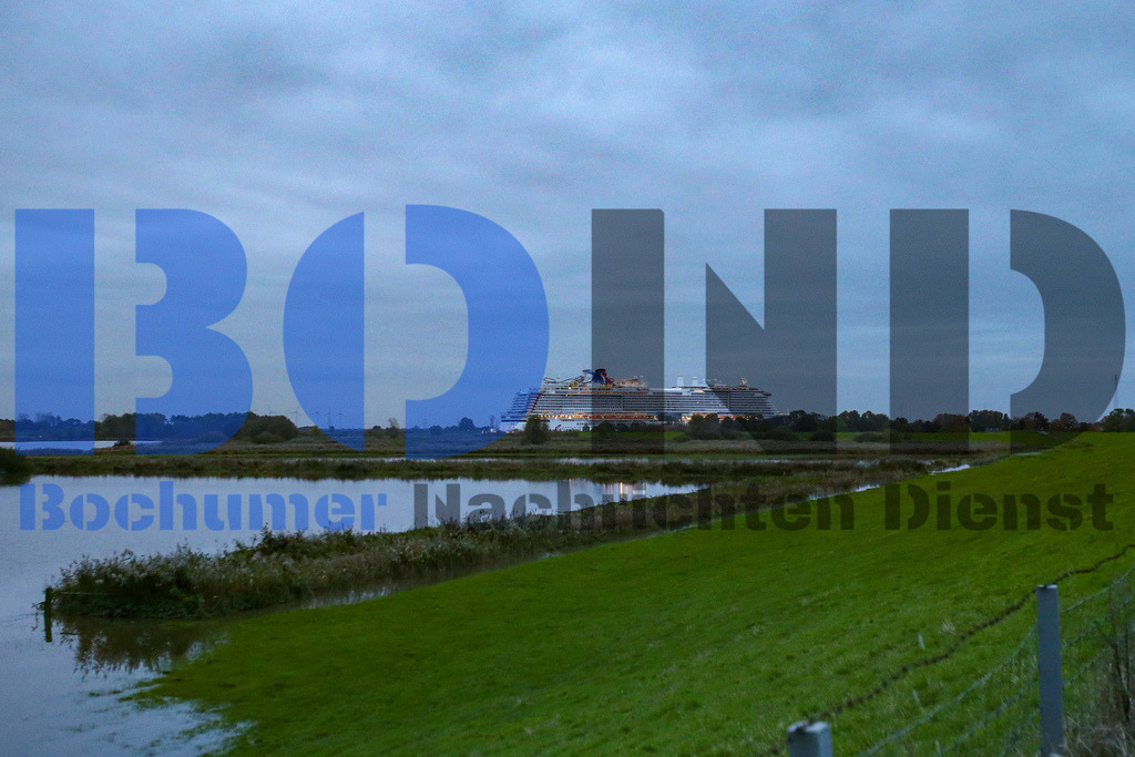  30.10.2023 - 
 | Sebastian Sendlak / Bochumer Nachrichtendienst (BOND) - Ueberfuehrung Carnival Jubilee - Meyer Werft Papenburg - Realisiert mit Pictrs.com