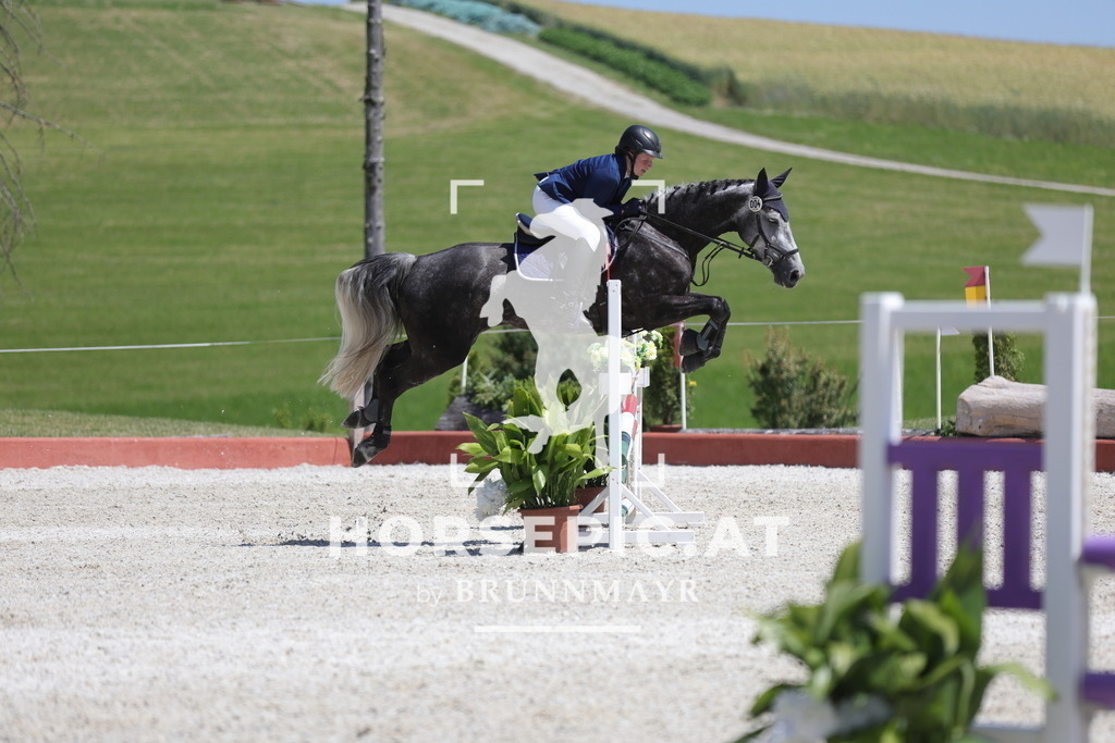 0P6A9566 | Willkommen bei Brunnmayr - Design & Fotografie – Ihrem Spezialisten für Reitturniere und Pferdeveranstaltungen in Oberösterreich, Salzburg und Bayern! Seit über 17 Jahren sind wir leidenschaftlich dabei.