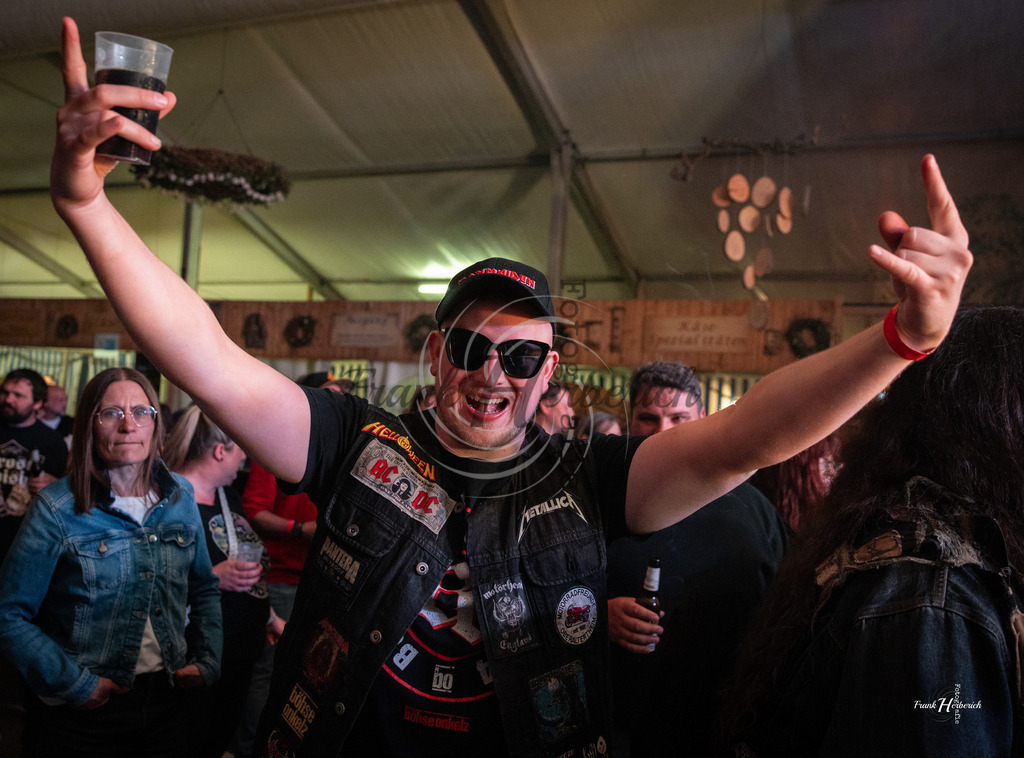 F.U.C.K Band Dertingen Weinfest 01.05.2026 | Frank Herberich Fotografie, Frank Herberich, Fotografie, Hochzeit, Portrait, St. Peter Ording, Ording, Westerhever, Nordsee, Frank Fotografie, Hardheim,  Odenwald,Walldürn, Band,Eventfotografie - Realisiert mit Pictrs.com