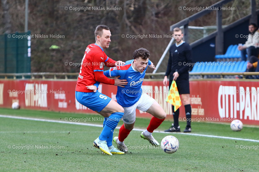 NH_HolsteinKielU23_SVDrochtersenAssel_RegionalligaNord_02032024 | #8 Lucas Mika Wolf (Holstein Kiel U23), #9 Moritz Göttel (SV Drochtersen/Assel)

Regionalliga Nord I 24. Spieltag I 02.03.2024
