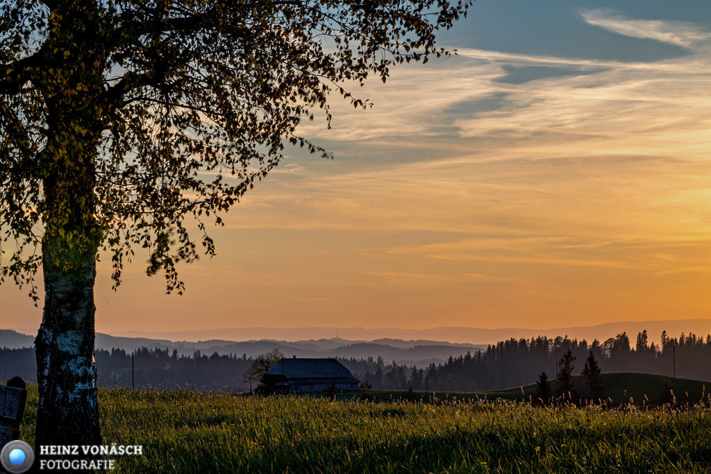 Landschaften_0042 | Alle Bilder von Heinz Vonäsch Fotografie können alle zu günstigen Preisen gekauft werden! Download der Bilder, Ausdrucke, Postkarten, Tassen T-Shirts, Kalender, Alu- Dibond usw. - Realisiert mit Pictrs.com