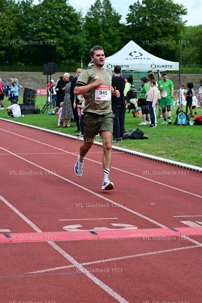2026-08-23_Sparkassenlauf_HM_RM_002573 | Die Fotografen - Realisiert mit Pictrs.com