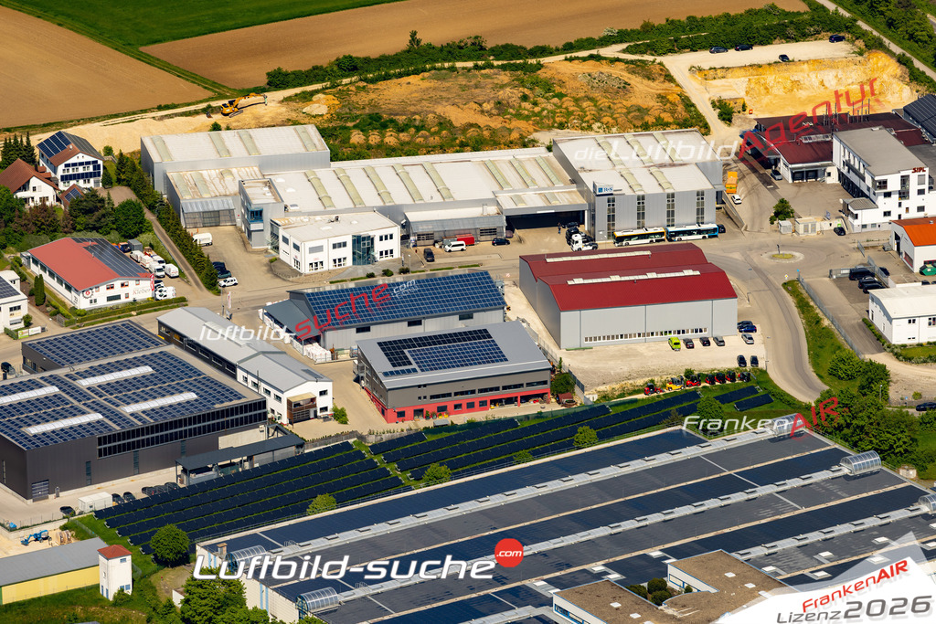 Das Luftbild zeigt : Gewerbegebiet Denkendorf - Die Luftaufnahme wurde 2024 vom UL-Flugzeug aus erstellt ( keine Drohne ) - Hochauflösende Luftaufnahme - Für grossformatige Ausdrucke geeignet. Die Geschenkidee !Mit Lizenz und Bildrechte bestellbar