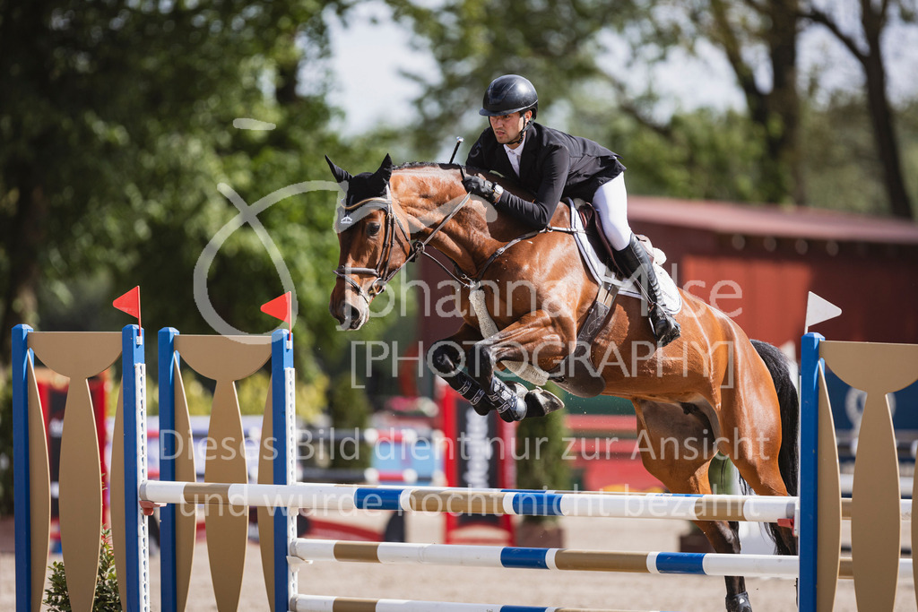 250506_Mühlen_SprPf-L2-459 | Deine schönsten Turniermomente als professionelle Fotos! Entdecke hochwertige Pferdesport-Fotografie im Online-Shop. Jetzt Fotos finden & bestellen!