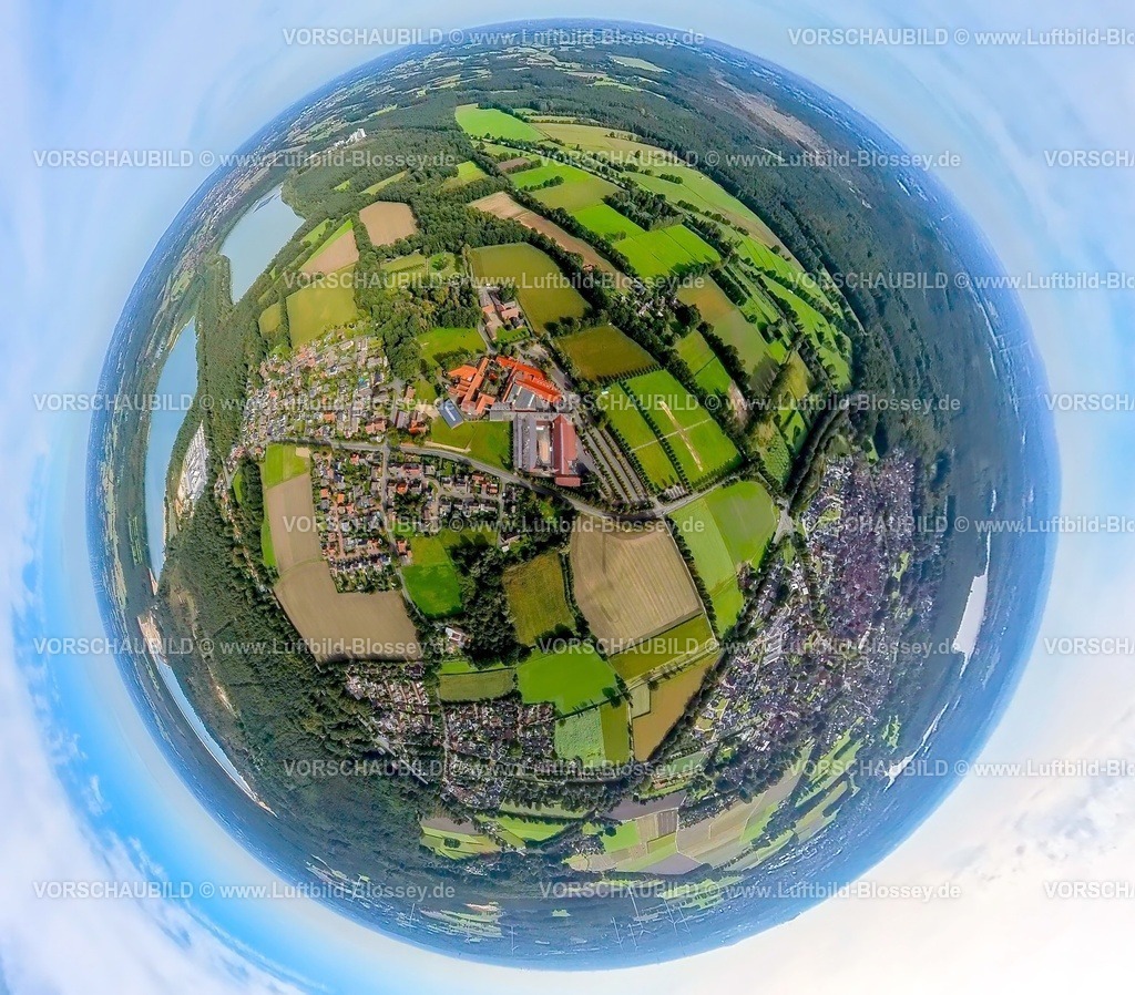 Haltern230990240BauerEwaldSythen | Luftbild, Bauer Ewald Prickings-Hof, Musterbauernhof und  Freizeitpark mit  Landwirtschaftsbetrieb, Erdkugel, Fisheye Aufnahme, Fischaugen Aufnahme, 360 Grad Aufnahme, tiny world, Lehmbraken, Haltern am See, Ruhrgebiet, Münsterland, Nordrhein-Westfalen, Deutschland