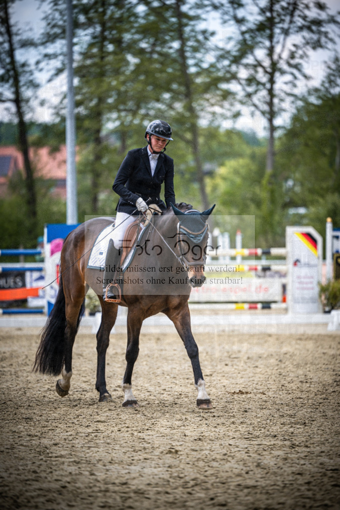 DOS_2065 | Reitturnier Venne - Realisiert mit Pictrs.com