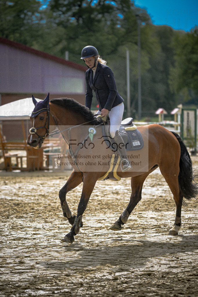 20240505-DOS_2889 | Entdecke hochwertige Reitturnierfotos von Foto Oger. Professionell, emotional und authentisch – jetzt Lieblingsmomente im Shop bestellen.Deutschlandweite Turnierfotografie. - Realisiert mit Pictrs.com