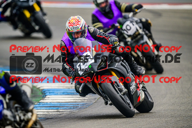 MaZZes_FotoMatrix_240614_6007705_2-265 | INST