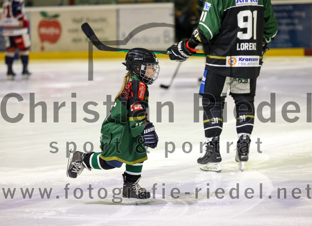 2023-03-03_012_TSV_Erding_gegen_ESC_Kempten | Erding, Deutschland, 03.03.2023:
Eishockey, Bayernliga Playoffs 2022 / 2023, Viertelfinale, TSV Erding gegen ESC Kempten, Endergebnis: 9:3

Foto: Christian Riedel / fotografie-riedel.net