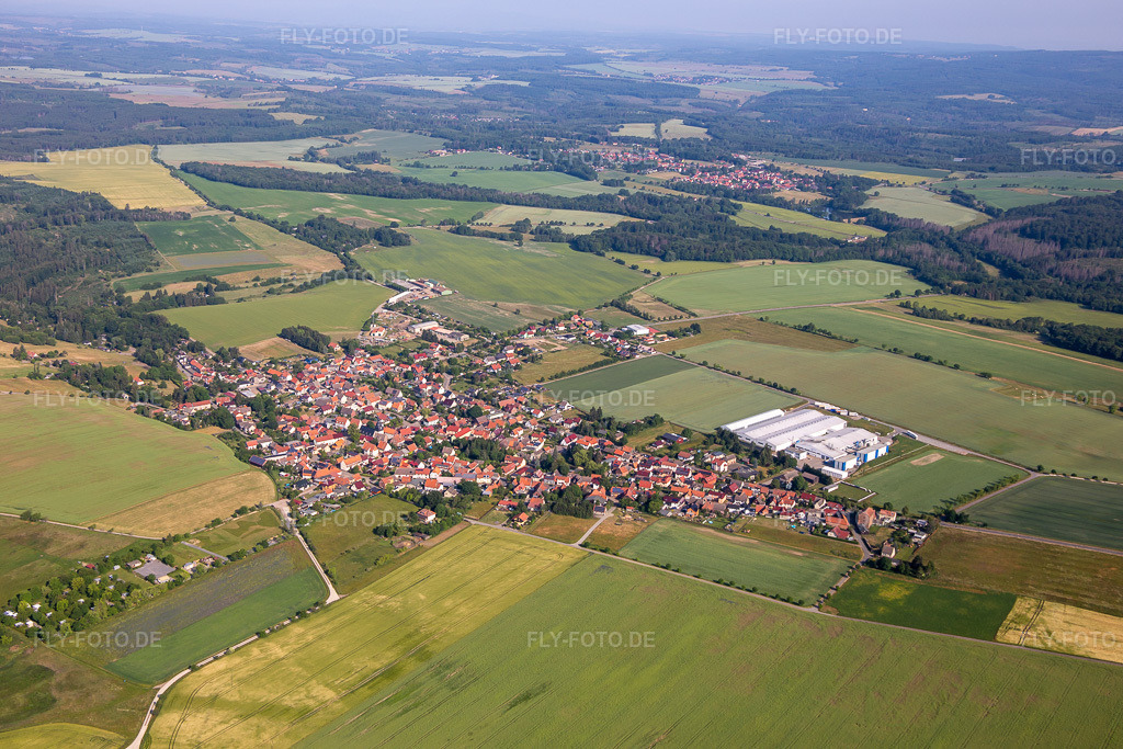 Luftbild: Ortsansicht von Südosten im Ortsteil Dankerode in Harzgerode im Bundesland Sachsen-Anhalt in Deutschland. Foto: IMG_136739.jpg vom 18.06.2023 durch Werner Riehm/FLY-FOTO.de